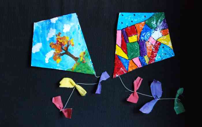 Kite kites paper kids diy mini summer making craft easy crafts make fun boredom bust onecreativemommy instructions projects simple these